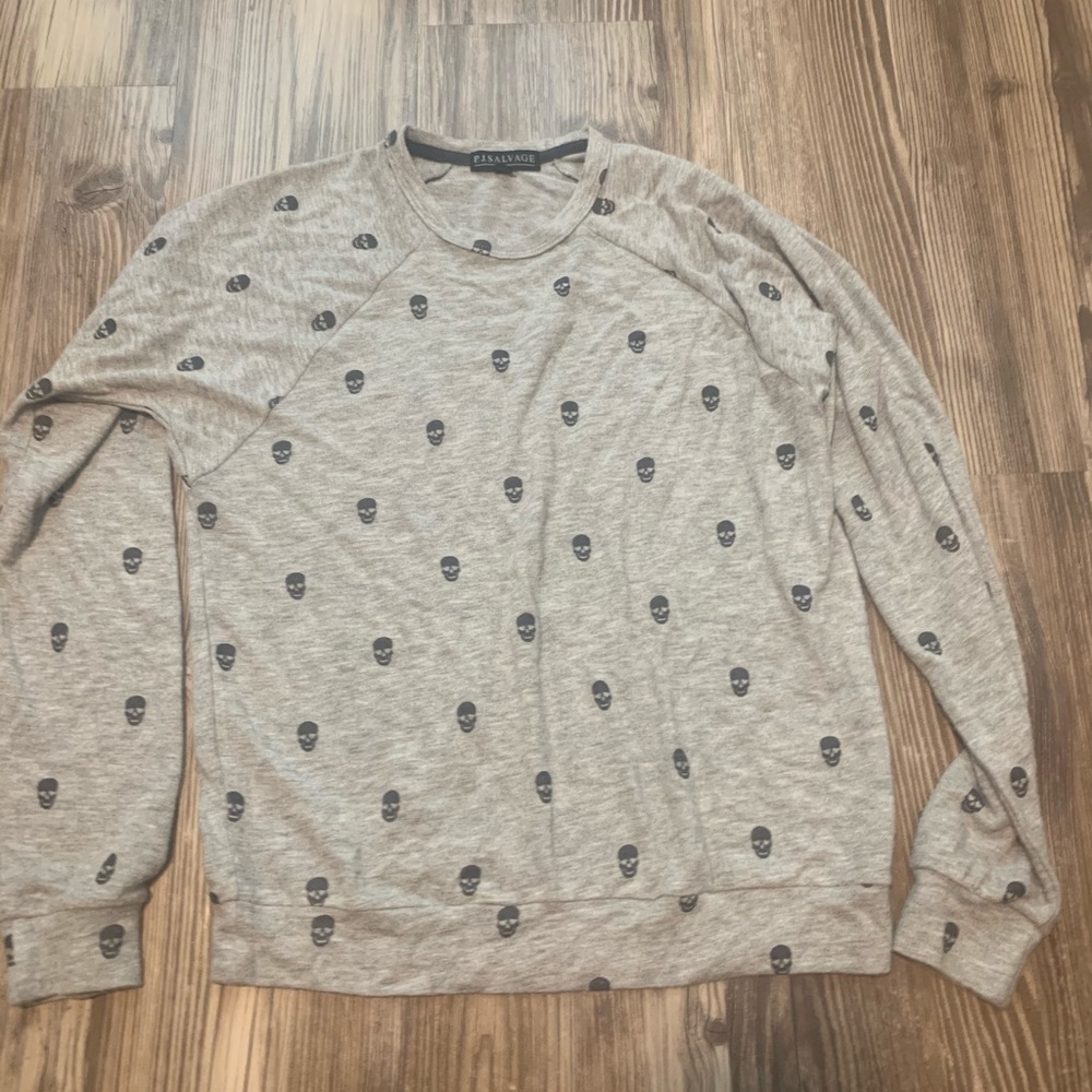 Pj salvage skull sweater!!